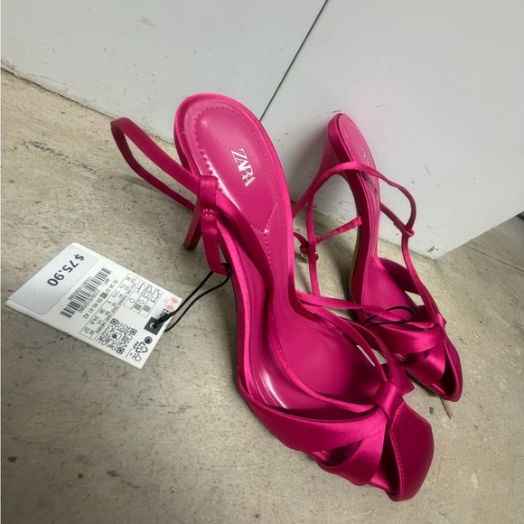 🔥🔥Zara  Pink Strappy Heels - Picture 9 of 10